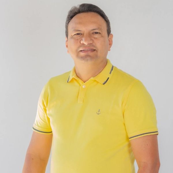 Arquivo:Sandro Cunha.jpg