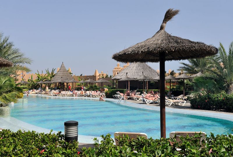 Arquivo:ResortemCalabar.jpg